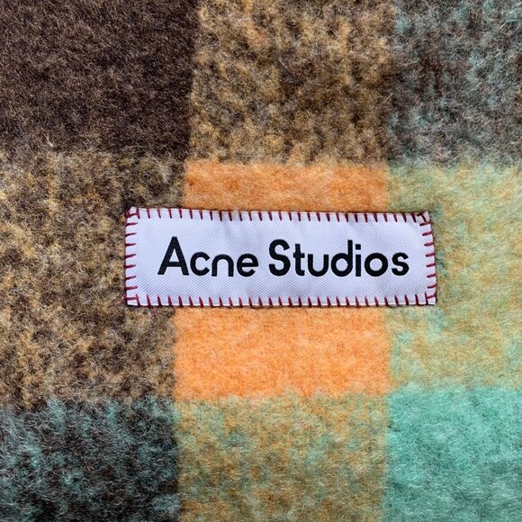Acne Studios Checked Wool Scarf - Picture 4 of 7